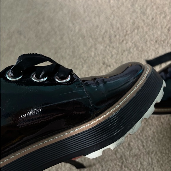 ALDO Women’s Black Patent Leather Lace Up Platform Shoes Size 8 - Picture 6 of 7